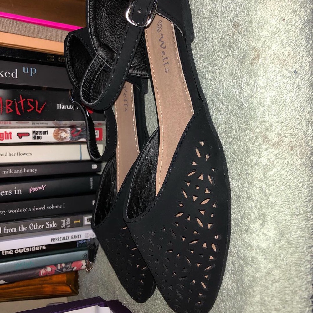 Black flats